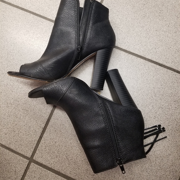 Express open toe high heels. - Picture 3 of 9